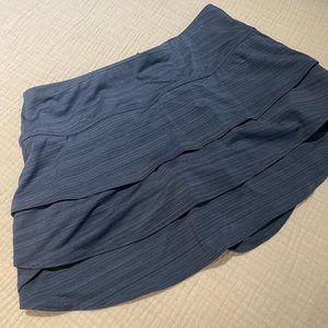 Blue Athleta  swagger tiered tennis skirt xs